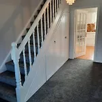 Semesterbostad 4 Bedroom, 15 Min To Quiet Retreat.
