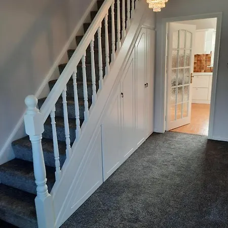 بيت للعطل 4 Bedroom, 15 Min To Quiet Retreat.