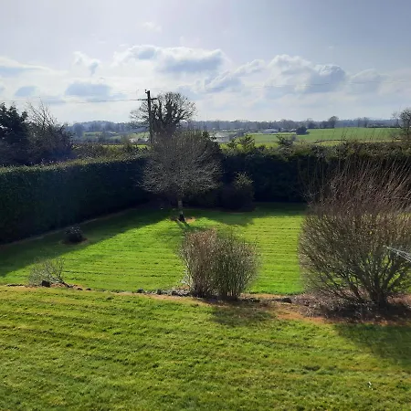 Semesterbostad 4 Bedroom, 15 Min To Quiet Retreat. Limerick Junction