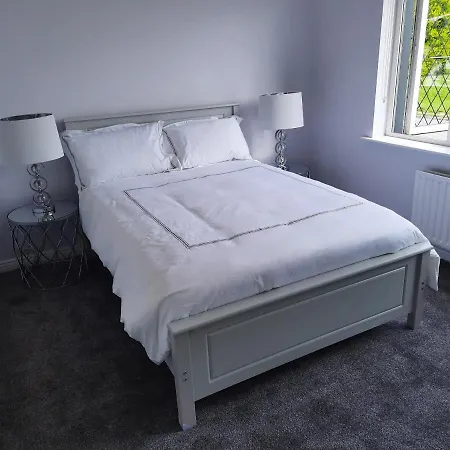 4 Bedroom, 15 Min To Quiet Retreat. * Limerick Junction