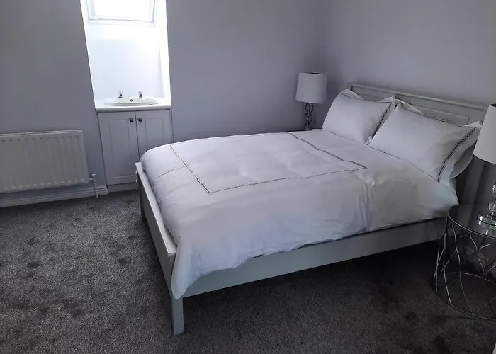 度假居 4 Bedroom, 15 Min To Quiet Retreat. *