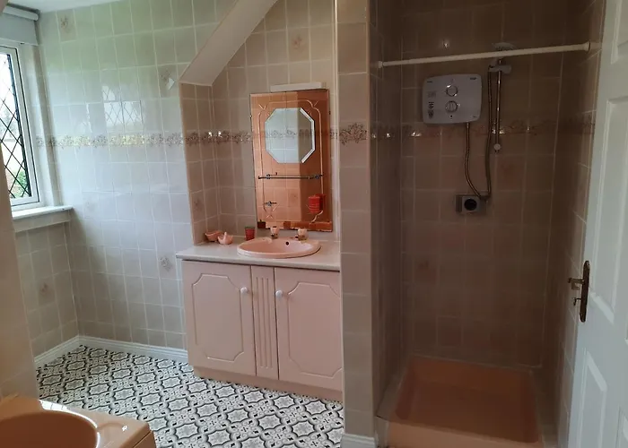 度假居 4 Bedroom, 15 Min To Quiet Retreat.